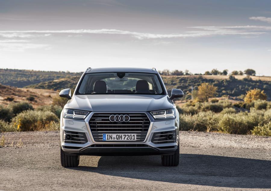  Audi Q7 e-tron TDI Quattro (4M) 2016 года  (WW) (фото 6 из 33)